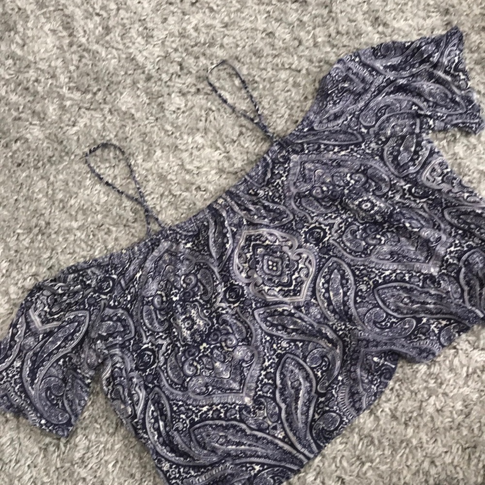 OFF THE SHOULDER CROP TOP